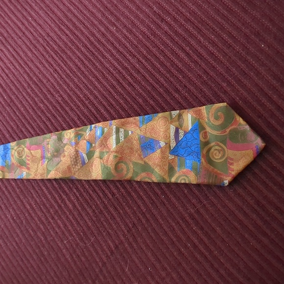 Belle Arti Christmas Silk Tie - Picture 2 of 5